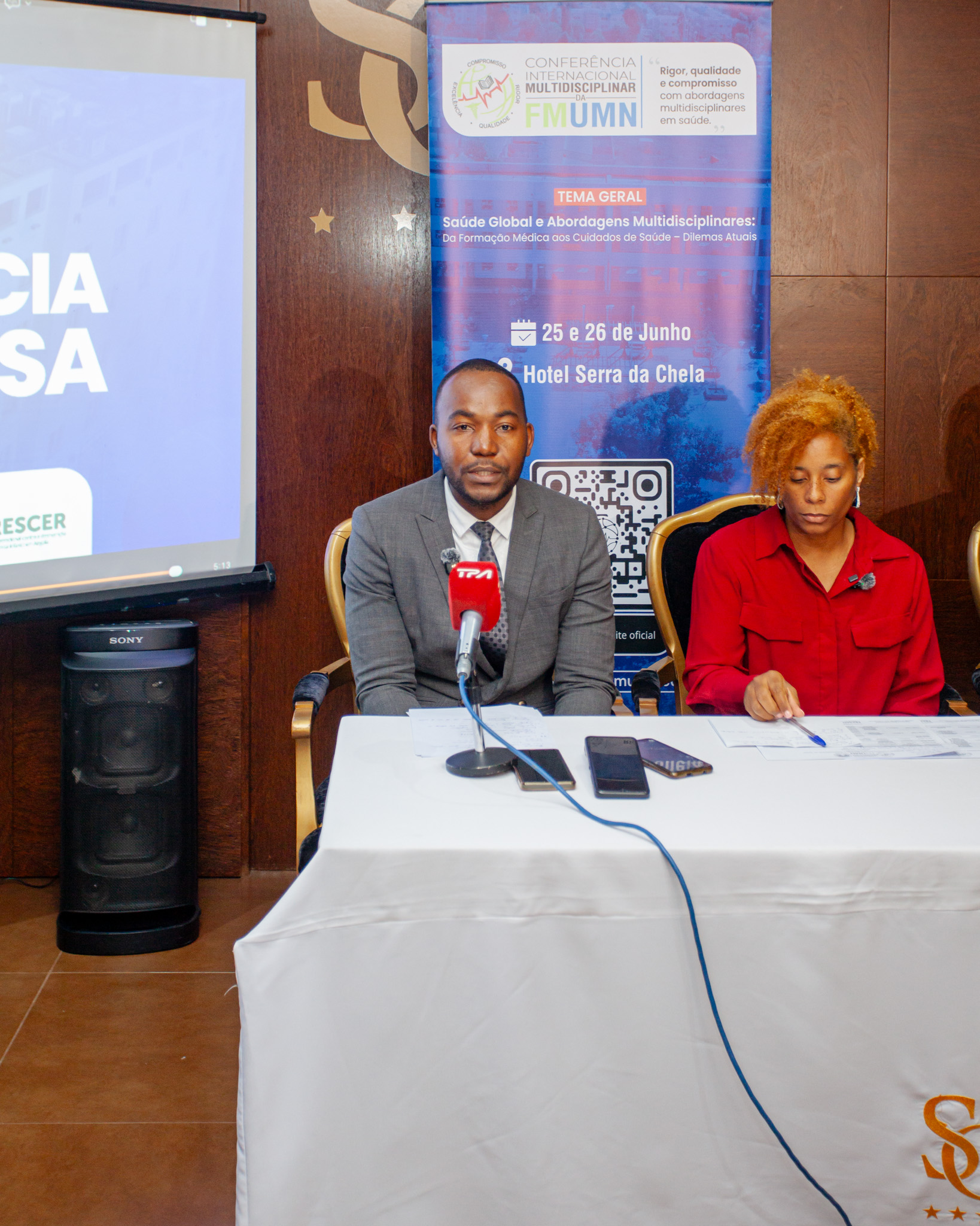 conferência de imprensa